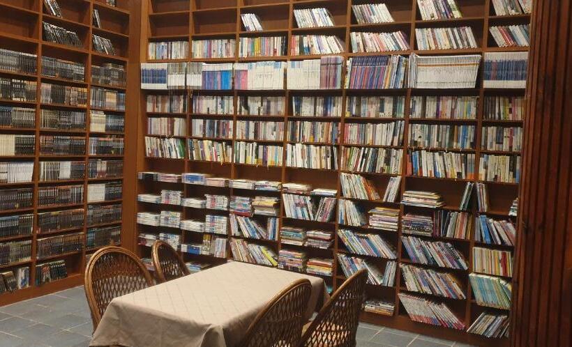 חדר סטנדרט, Bandal Book & Stay