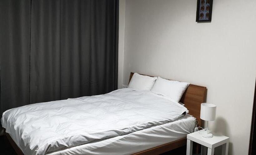 חדר סטנדרט, Bandal Book & Stay