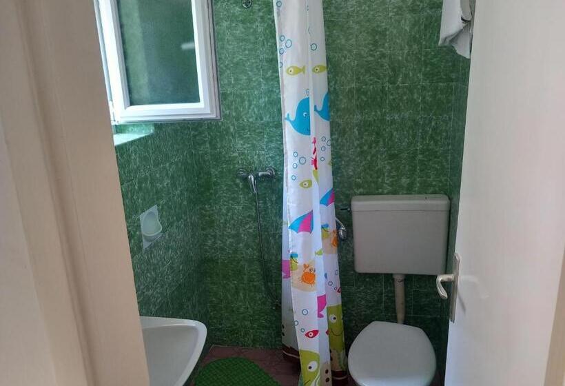اتاق راحتی, Guest House Mrdalo