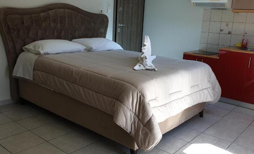 Студио Стандарт Кровать Кинг, Alexias Apartments