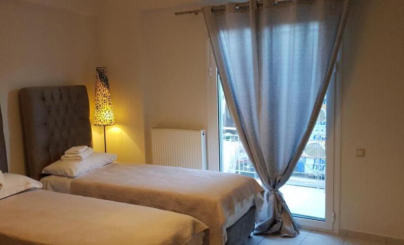 דירת חדר, Alexias Apartments