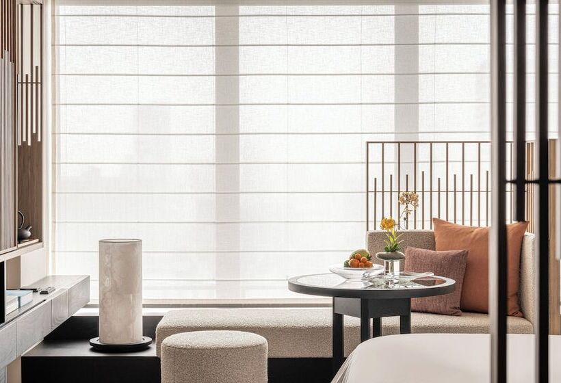 חדר סופריור מותאם לאדם עם מוגבלויות, Four Seasons Hotel Osaka