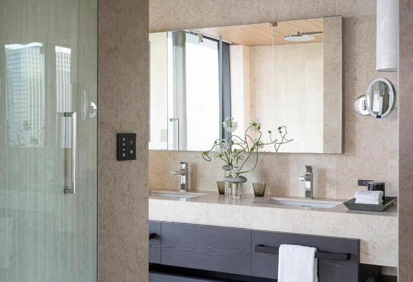 סוויטת ג'וניור, Four Seasons Hotel Osaka