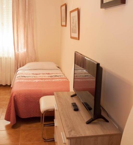 4인용 스탠다드 룸, La Rosaleda De Orgaz