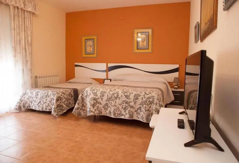 Perhehuone, La Rosaleda De Orgaz