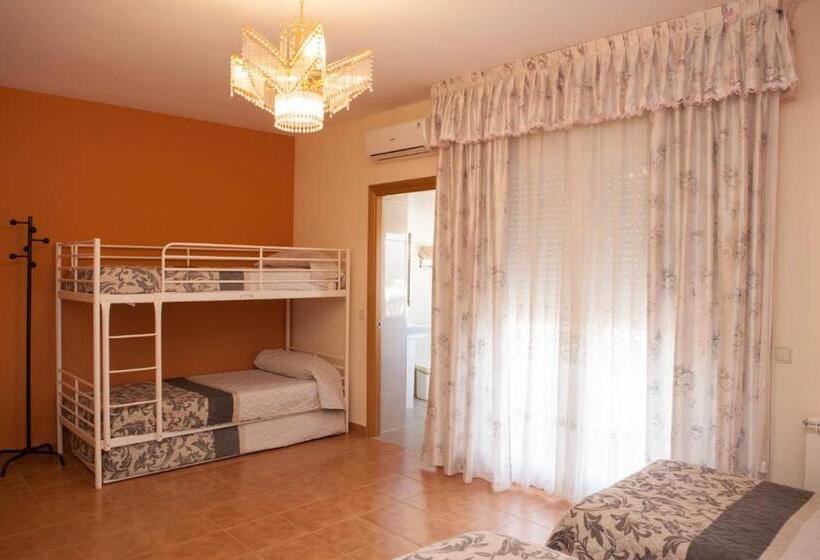 패밀리 룸, La Rosaleda De Orgaz