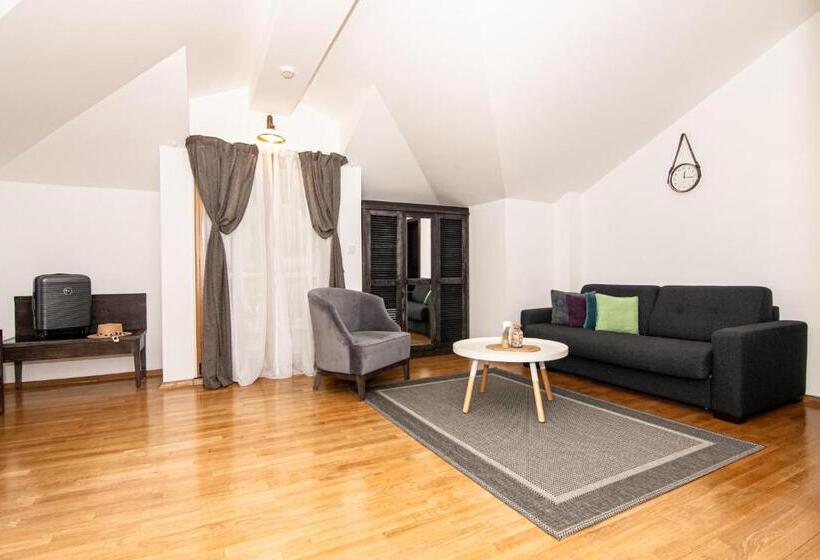 سوییت, Boutique Hotel Kredo