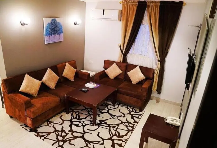 اتاق استاندارد سه نفره, Loaloat Al Bahar