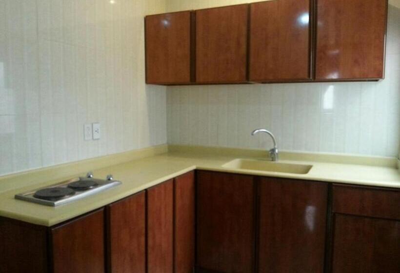 اتاق استاندارد سه نفره, Loaloat Al Bahar