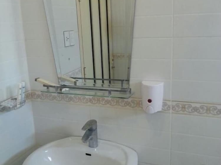 استودیوی استاندارد, Loaloat Al Bahar