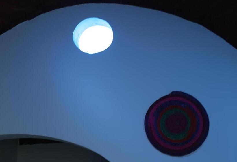 اتاق لوکس سه تخته, Ashry Narty