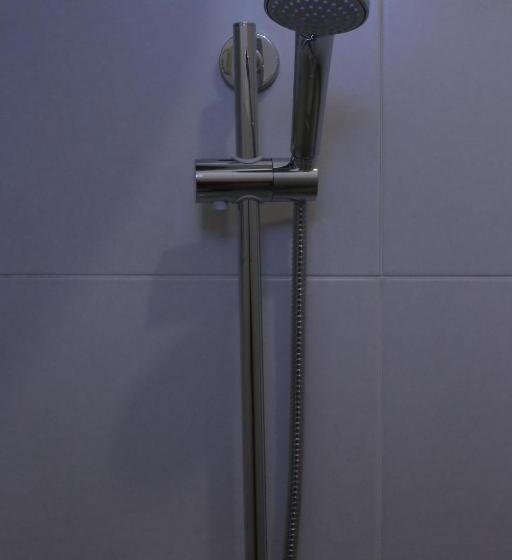 اتاق لوکس سه تخته, Ashry Narty