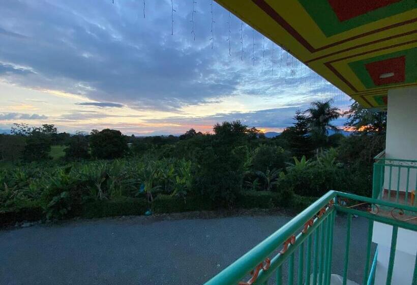 Quarto Triplo Estandar, Campestre Paraiso Cafetero