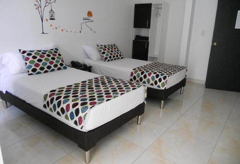 带大床的标准间, Cosmos Sincelejo