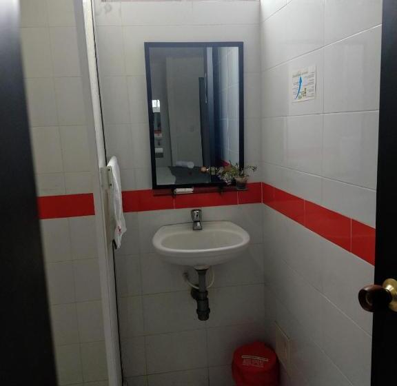 带大床的标准间, Cosmos Sincelejo