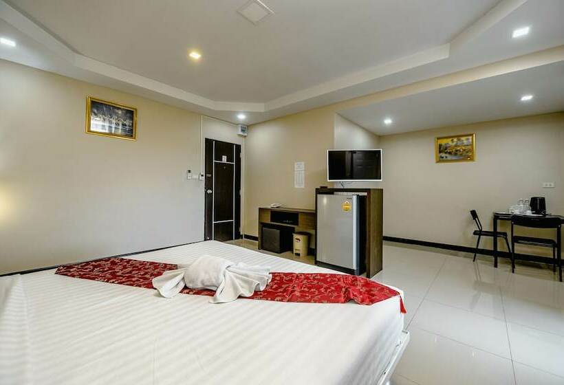 디럭스 스위트, Gold Airport Suites