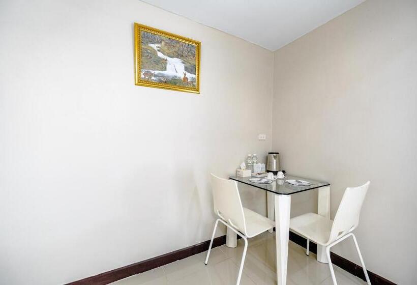 Люкс Повышенной Комфортности, Gold Airport Suites