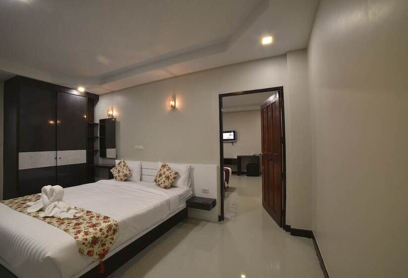 Семейный Номер, Gold Airport Suites