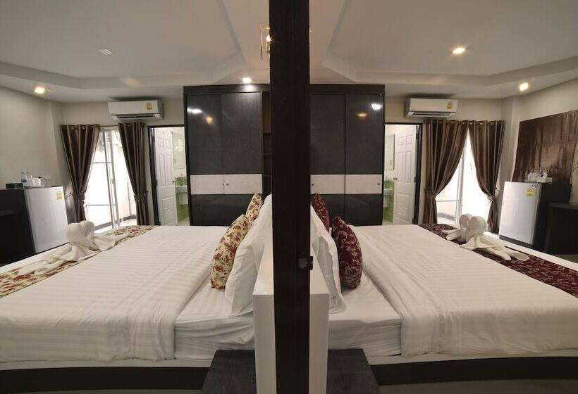 Семейный Номер, Gold Airport Suites