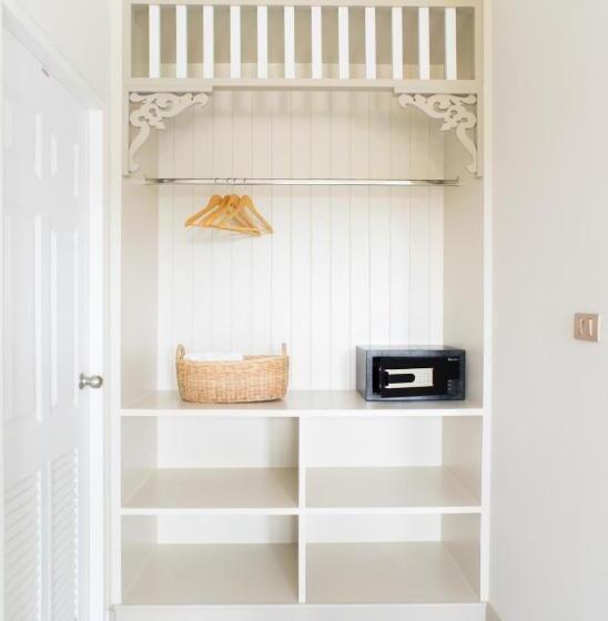 침실 2개 스위트, Panphuree Residence   Sha Extra Plus