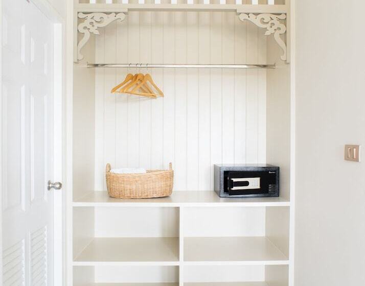 스위트, Panphuree Residence   Sha Extra Plus