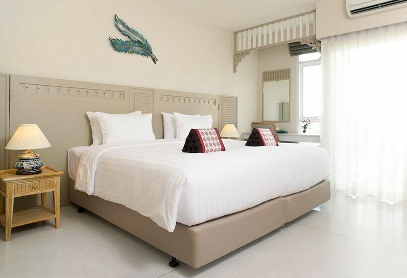 스위트, Panphuree Residence   Sha Extra Plus