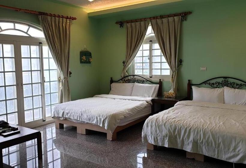 اتاق استاندارد چهارنفره با بالکن, Beauty Monroe B&b 可包棟 150吋投影 唱歌 夏日玩水 烤肉 電動麻將