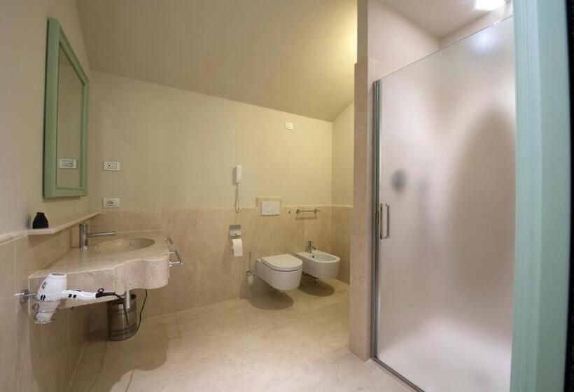 חדר דלוקס נוף לגינה, Officina Del Sole