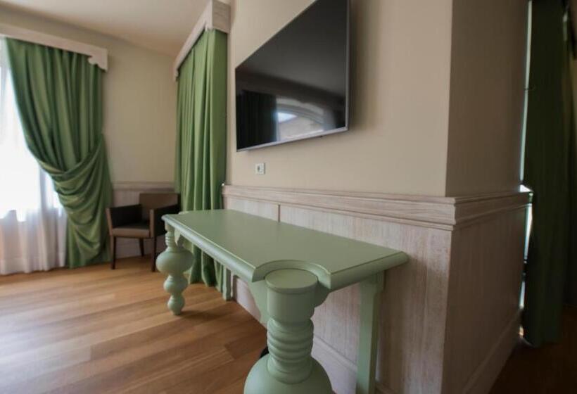 חדר דלוקס נוף לגינה, Officina Del Sole