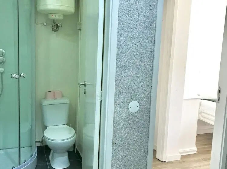 اتاق استاندارد یک نفره, Mirandesa Guesthouse