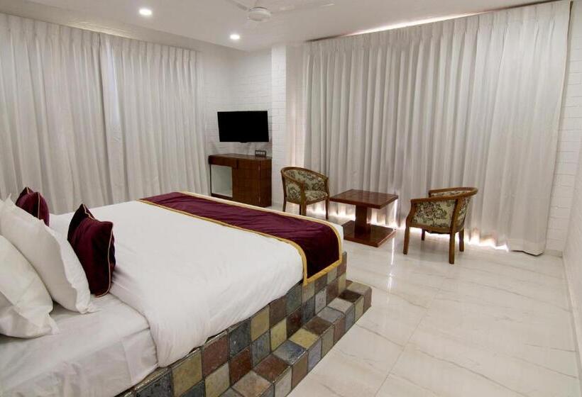 غرفة بريميوم, Forest County Resort