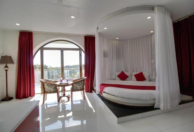 غرفة قياسية, Forest County Resort