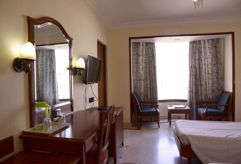 اتاق لوکس یک تخته, Atithi