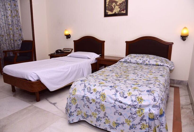 اتاق لوکس یک تخته, Atithi