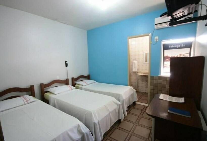 חדר סטנדרט לשלושה, Do Porto