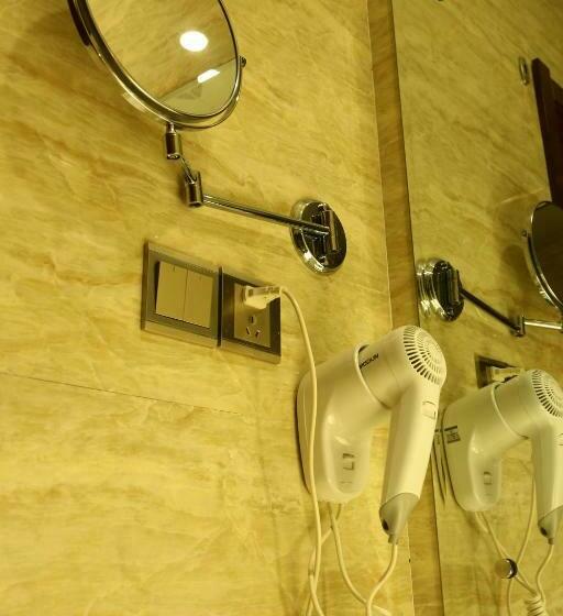 Standart Oda, Dunhuang Gold Dragon