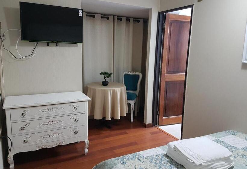 סוויטה, Hostal Pehuenche