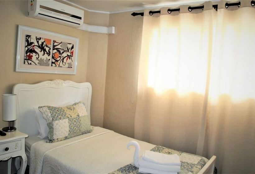 חדר סטנדרד יחיד חדר אמבטיה משותף, Hostal Pehuenche