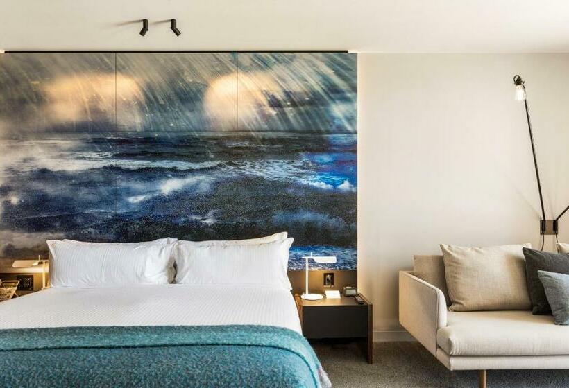 スーペリアールーム, Macq 01