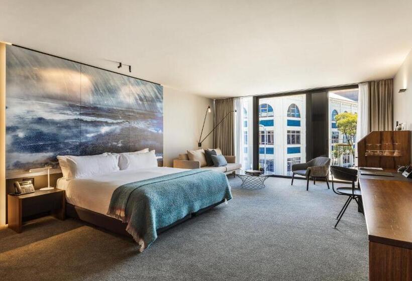 スーペリアールーム, Macq 01