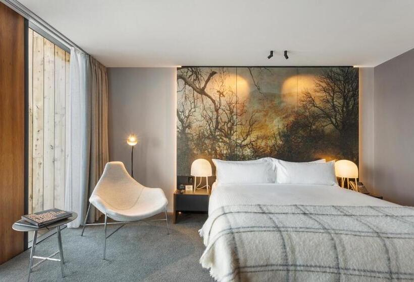 スーペリアールーム, Macq 01