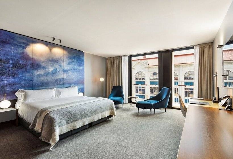 スタンダードルーム, Macq 01