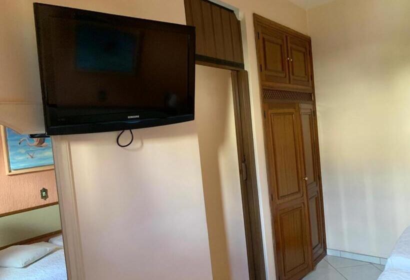 Семейный Номер, Negreiros