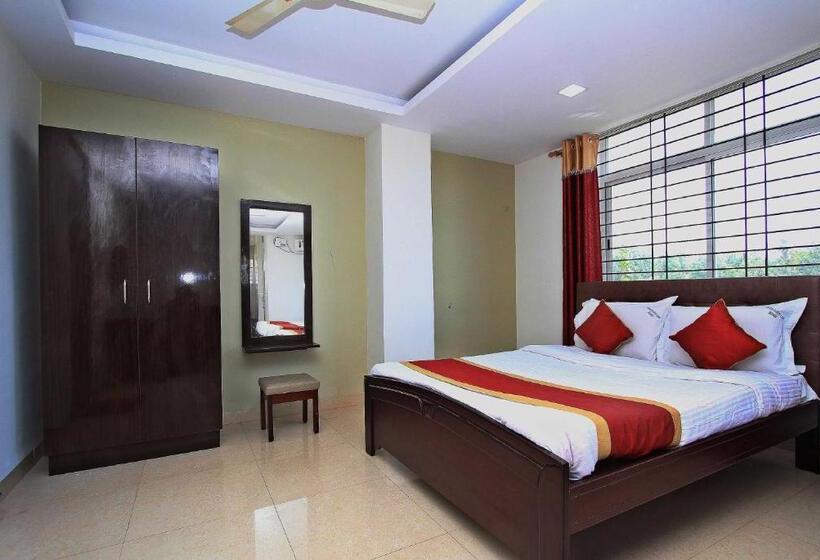 חדר דלוקס לשלושה, Oyo Rooms Bidadi