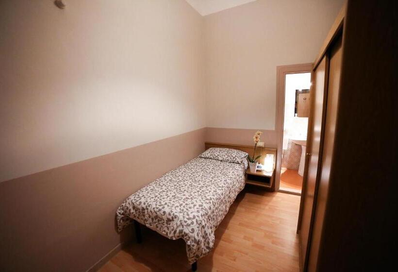 Номер Стандарт Индивидуальный, Albergo Livorno