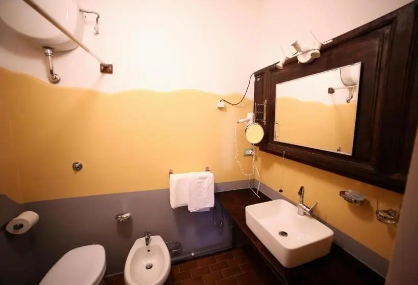 スタンダードトリプルルーム, Albergo Livorno