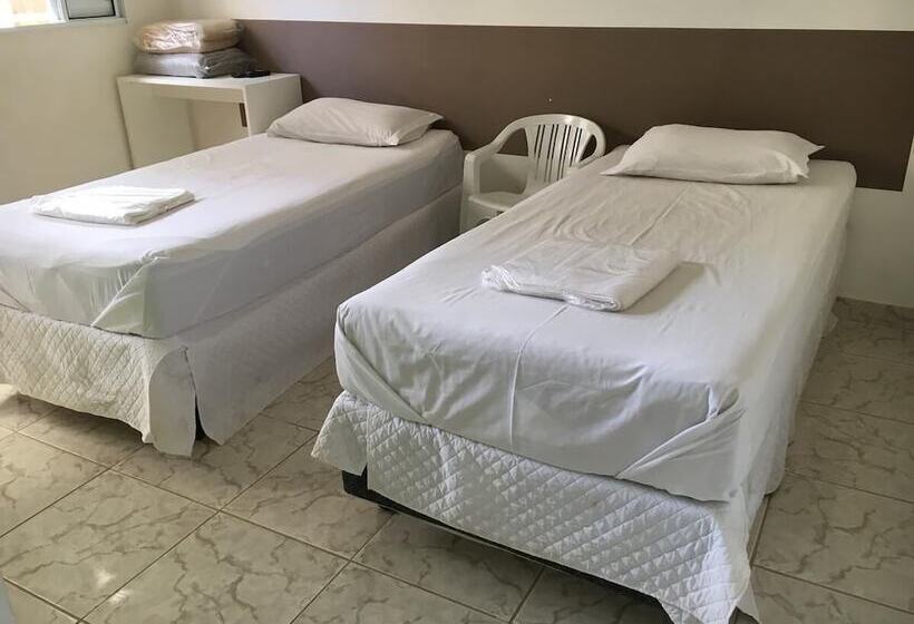 Standardzimmer, Araçariguama