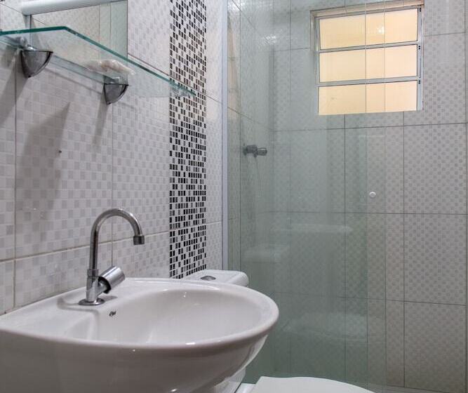 3-Bett-Standardzimmer, Araçariguama