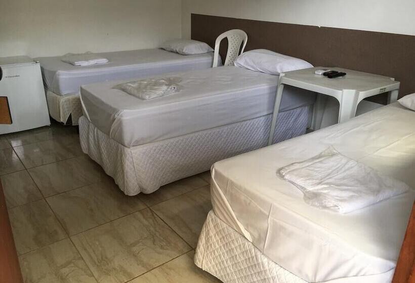 3-Bett-Standardzimmer, Araçariguama