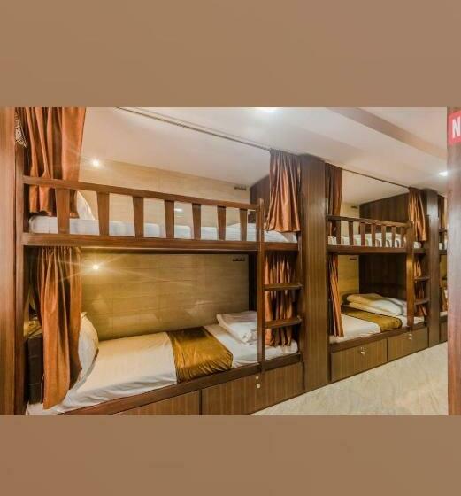 Standard Yhden Hengen Huone Jaettu Kylpyhuone, Awesome Dormitory Male Only